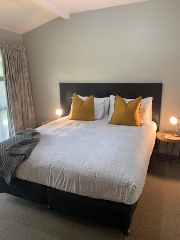 Twizel Central Studio Accommodation Екстер'єр фото