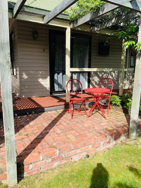 Twizel Central Studio Accommodation Екстер'єр фото